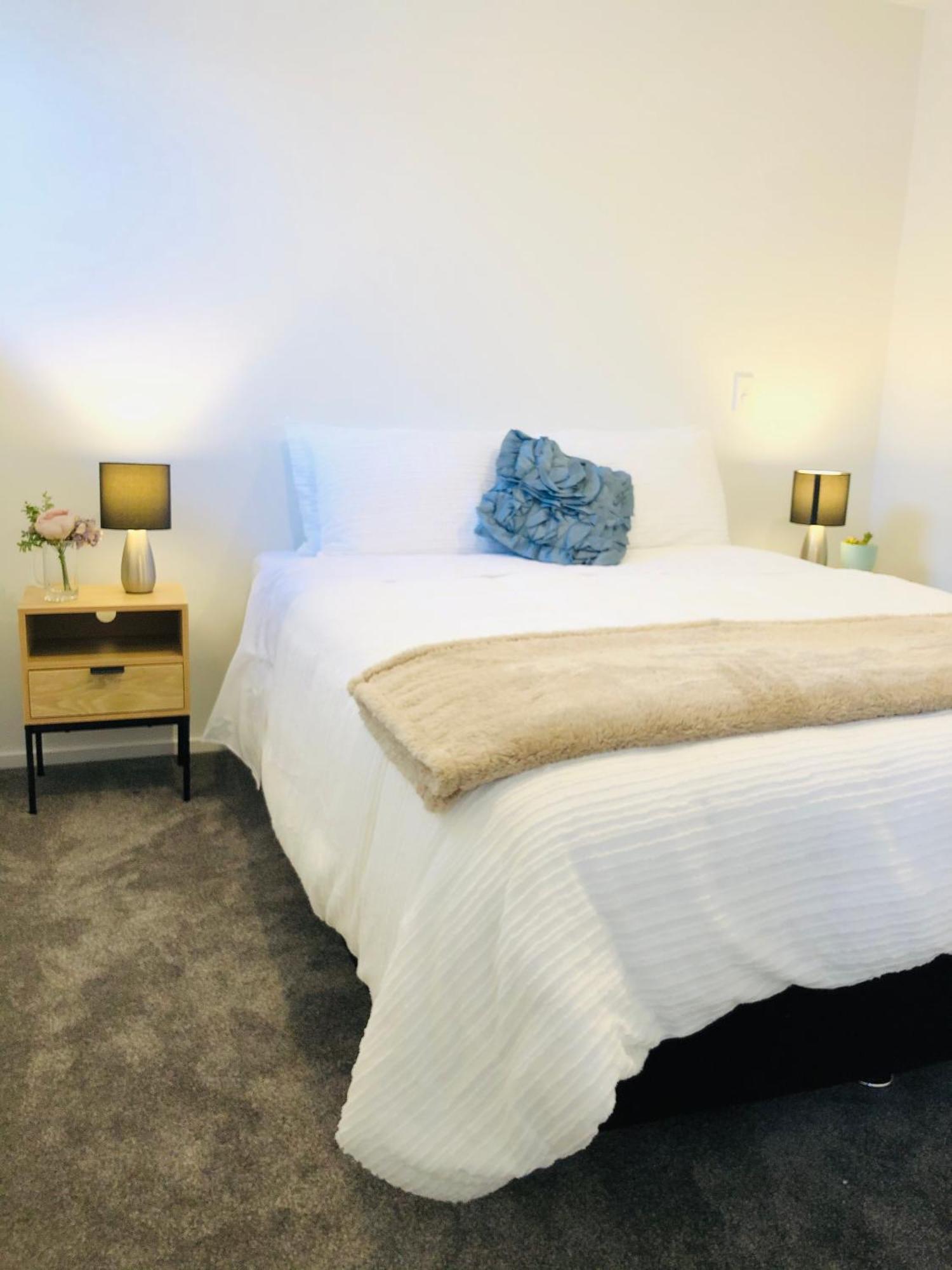 Arena,Railway Station Townhouse With Free Car Park Apartment Christchurch Ngoại thất bức ảnh